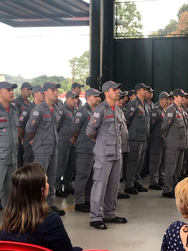 AssisCity - Solenidade contou com a presença dos bombeiros de Assis e Marília