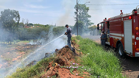 divulgação - Bombeiros foram acionados para conter o fogo