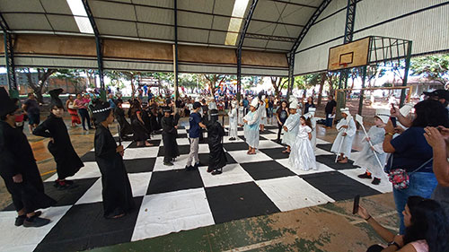 Divulgação - A apresentação do Xadrez Humano foi um dos destaques - Foto: Divulgação