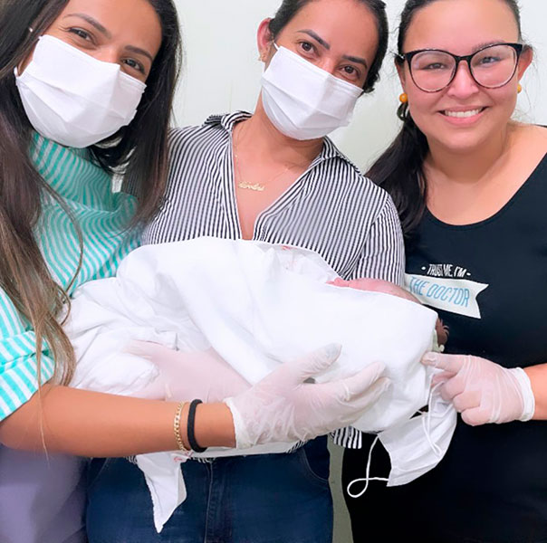 divulgação - Dra. Luane, Dra. Caroline e enfermeira Ana Rúbia - Foto: Divulgação