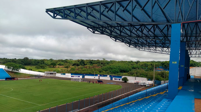 divulgação - Cobertura instalada no setor leste do estádio do Tonicão - Foto: Assessoria PMA