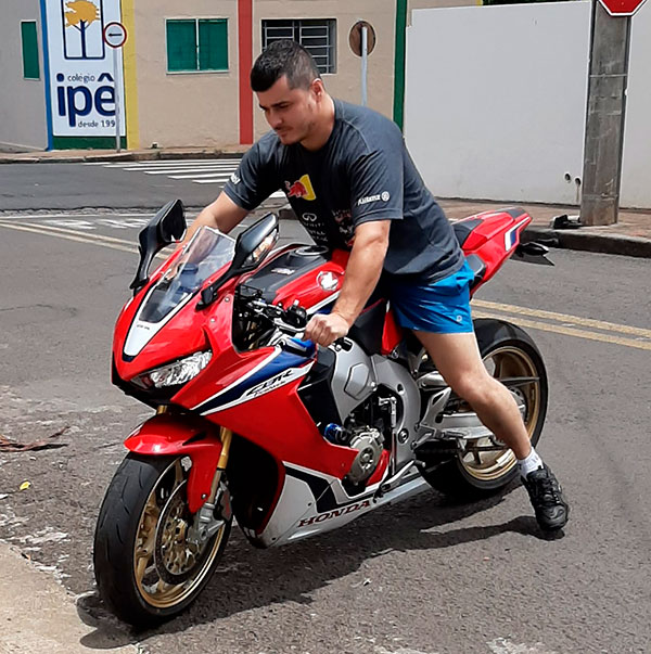 divulgação - Igor pilotava sua moto no momento do acidente - Foto: Divulgação/Redes Sociais