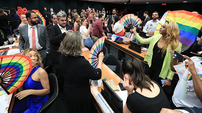 Comissão adia para a próxima semana votação de projeto que proíbe união homoafetiva - Foto: Agência Brasil/Lula Marques