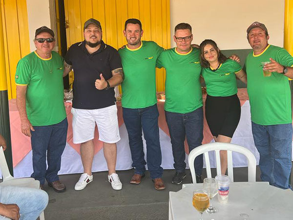 Divulgação - Francisco, Felipe, Luciano, Danilo, Daniele e João Marcos, equipe Locabras - Foto: Divulgação