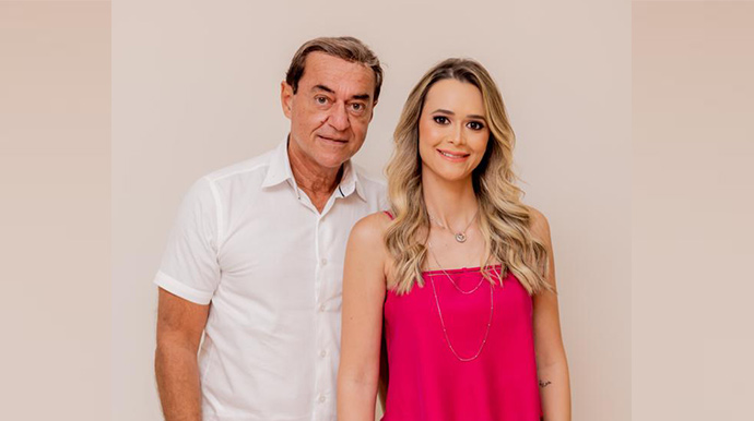 Divulgação - O médico Carlos Chadi e a filha Mirela Chadi - FOTO: Divulgação