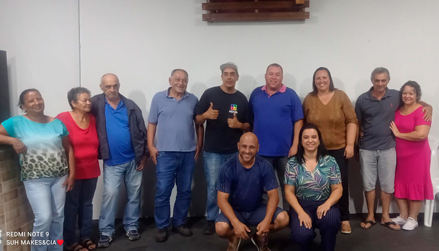 Reprodução/Arquivo Pessoal - Reunião do grupo de amigos do Trenó da Alegria contou com a participação da secretária da Assistência Social, Vanessa Eugenio, do coordenador da Casa de Passagem Romualdo Marcelino e do coordenador da Rodoviária, Chicão - Foto Reprodução/Arquivo Pessoal