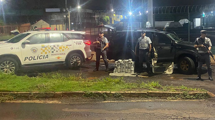 Divulgação/Policia Rodoviaria - Droga foi apreendida e a ocorrência apresentada na CPJ de Ourinhos - Foto: Polícia Rodoviária