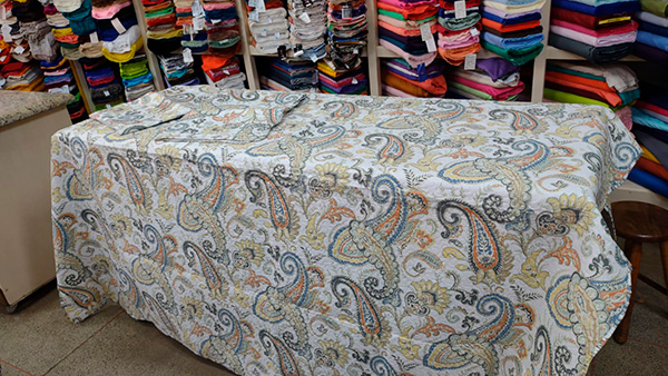 Portal AssisCity - O Depósito de Tecidos São Paulo oferece tecidos para cama, mesa e banho - Foto: Portal AssisCity