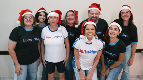 Equipe UP/TO/DATE deseja a todos os colaboradores, clientes e amigos um Feliz Natal e próspero Ano Novo