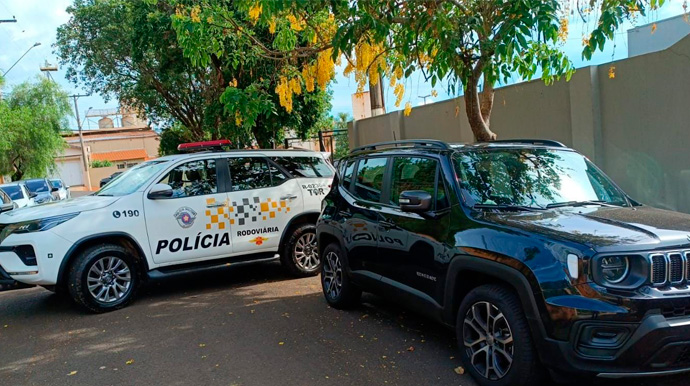Divulgação/Policia Militar Rodoviária - Veículo foi abordado durante a Operação Impacto na SP-333 em Assis - Foto: Divulgação/Polícia Militar Rodoviária