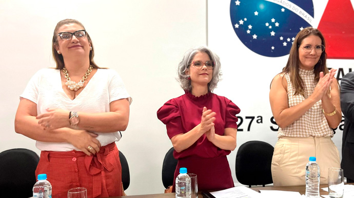 Divulgação - Presidente da CAASP, Adriana Galvão, Patrícia Vanzolini e a presidente da OAB Assis, Lenise Antunes Dias - Foto: Divulgação