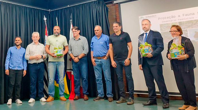 Reprodução/Departamento de Comunicação de Tarumã - O evento contou com a presença de autoridades locais como o Prefeito Oscar Gozzi e o vice-prefeito Fernandes Baratela, o representante do Ministério Público Sérgio Campanharo e autoridades da região - Foto: Reprodução/Departamento de Comunicação de Tarumã