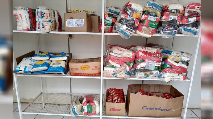 Divulgação - Subseção de Assis da OAB e UENP doam mais de 350 kg de alimentos para o Fundo Social de Assis - FOTO: Divulgação