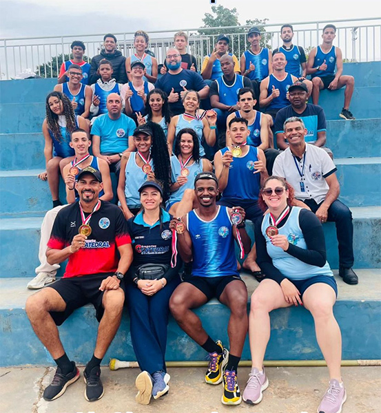 Reprodução/Departamento de Comunicação - Equipe de atletismo - Foto: Reprodução/Departamento de Comunicação