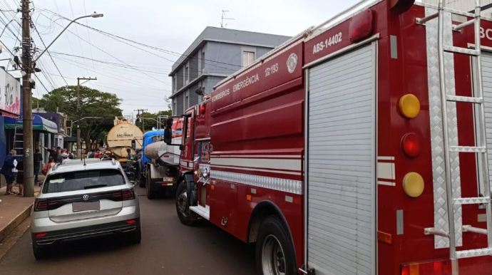 Reprodução/JC - Corpo de Bombeiros de Cândido Mota esteve no local - Foto: Reprodução/JC