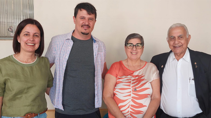 Divulgação - Pré-candidatos a prefeita Cristiani Silvério, vice Fábio Nossack ao lado da presidente do PSDB, Angela Canassa e do vice-presidente, Aref, também vice-prefeito de Assis