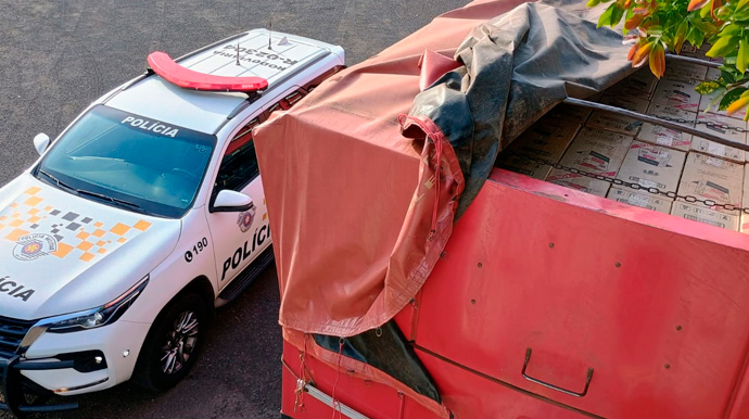 Reprodução/Polícia Militar Rodoviária - Veículo com placas do Paraguai foi abordado durante a Operação Impacto - Foto: Reprodução/Polícia Militar Rodoviária