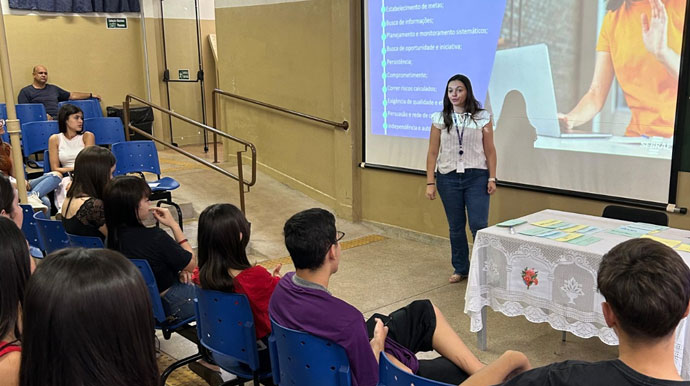 Divulgação - Natali Batista Conrado Jorge, Analista de Negócios do Sebrae de Marília. contribuiu a palestra com o tema 