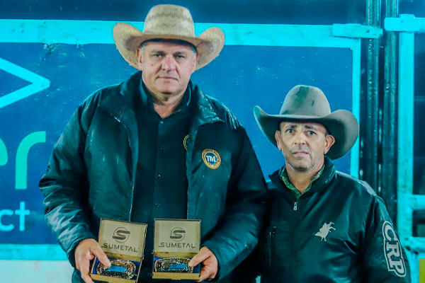 rrossi_fotografias - Companhia Tércio Miranda, melhor boiada e melhor touro da Festa do Tropeiro de Tarumã - Foto: Reprodução Instagram/rrossi_fotografias