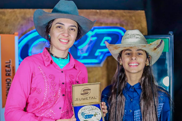 rrossi_fotografias - Brenda Zopolato e Samira Trojilo, campeãs da prova dos Três Tambores - Foto: Reprodução Instagram/rrossi_fotografias