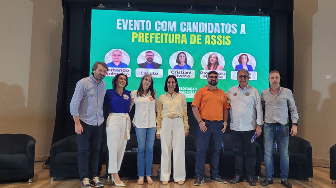 Divulgação - Candidatos puderam explanar seus projetos aos empresários e população em geral - Foto: Divulgação