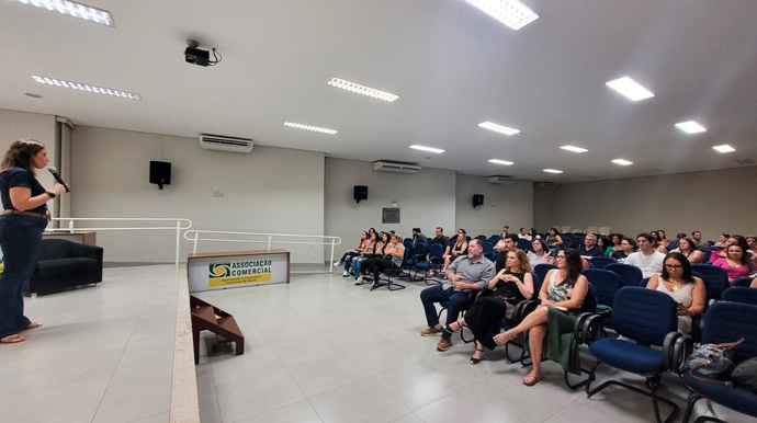 Divulgação - Bate papo contou com muita informação importante para auxiliar os empresários e colaboradores a transformarem as próximas datas em grandes oportunidades de vendas Foto: Divulgação