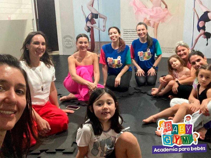 Divulgação - Roda contou com a presença das profissionais Marina de Genova, nutricionista materno infantil, a psicóloga Fabiana Furlan e a psicomotricista Jéssica Racanelli, que também é gestora da Baby Gym Assis - Foto: Divulgação