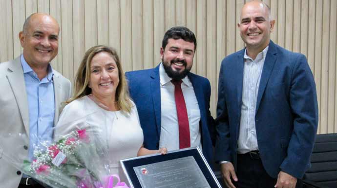 Professora Luiza Amélia Marques Dias foi a homenageada/ Foto: Câmara de Assis