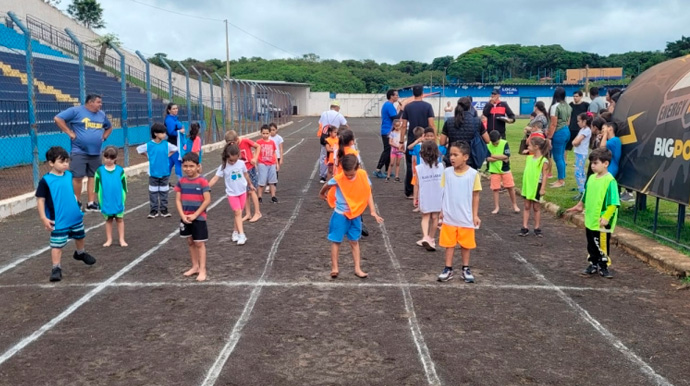 Reprodução/Departamento de Comunicação - O festival também deu aos participantes a chance de conhecer o Estádio Antônio Viana 