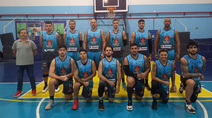 Divulgação - Time masculino adulto do Basquete Assis - FOTO: Divulgação