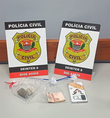 Reprodução/Polícia Civil - Foram apreendidos aparelhos celulares e valores em espécie - Foto: Reprodução/Polícia Civil