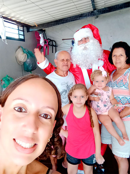 divulgação - Celso ao lado de sua família - Foto: Divulgação