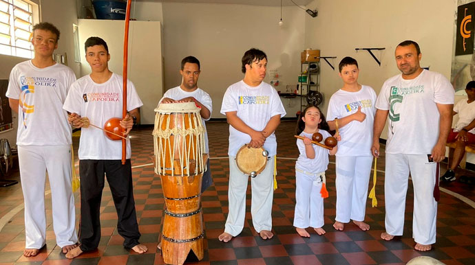 Renato Gomes - Aulas gratuitas são destinadas a pessoas com síndrome de Down - Foto: Renato Gomes