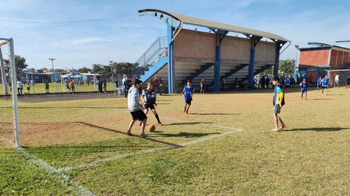 Prefeitura de Assis/Arquivo - Atividades contemplam diversas modalidades como futebol, basquete, atletismo e muito mais - FOTO: Prefeitura de Assis/Arquivo